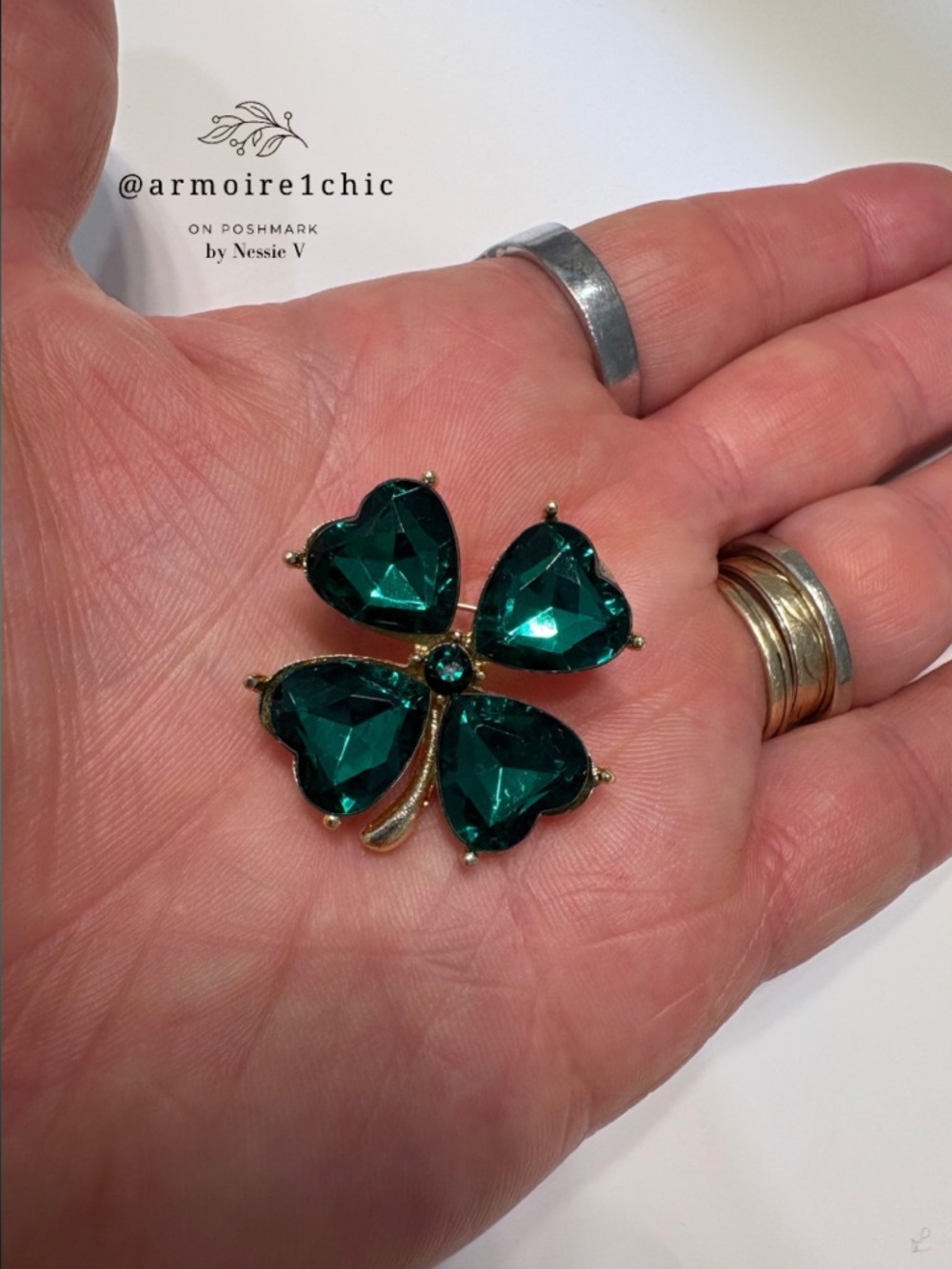 4 LEAF CLOVER BROOCH | Green Rhinestone on Gold Metal Alloy